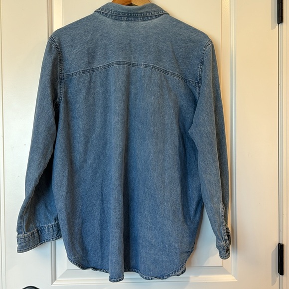 BOBBIE BROOKS Denim Button-Down Christmas ornament present poinsettia Jean shirt - Picture 6 of 15